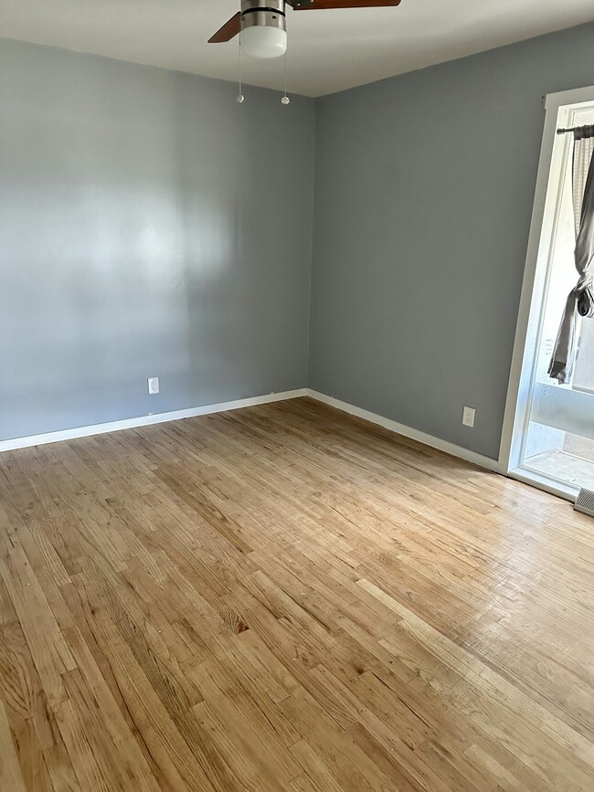 Building Photo - 99 S Lamar St