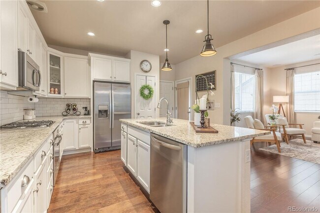 Building Photo - Charming 3 bedroom, 3 bathroom home in The...