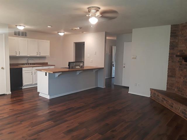 Building Photo - 553 Oldbridge Dr