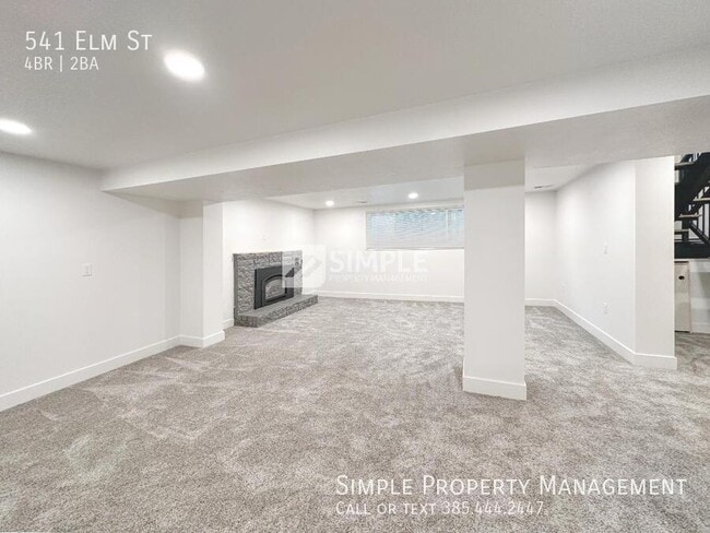 Building Photo - 541 E Elm St