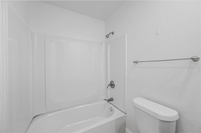 Building Photo - 4940 Watkins Dr