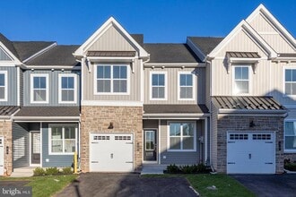 Building Photo - 28 Ironwood Dr