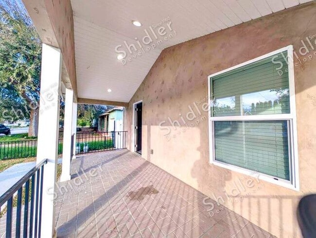 Building Photo - Patio Home with a Fresh Interior