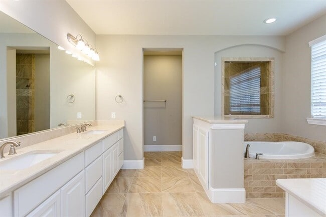 Building Photo - 4214 Quiet Dawn Ln