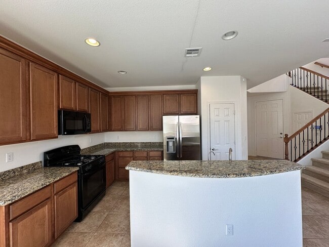 Building Photo - Summerlin Village