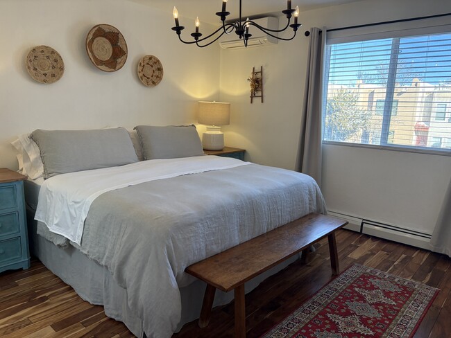 Building Photo - 1572 Avenida de Las Americas