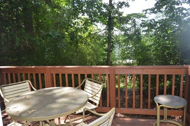 Building Photo - 311 Columbia Pl E