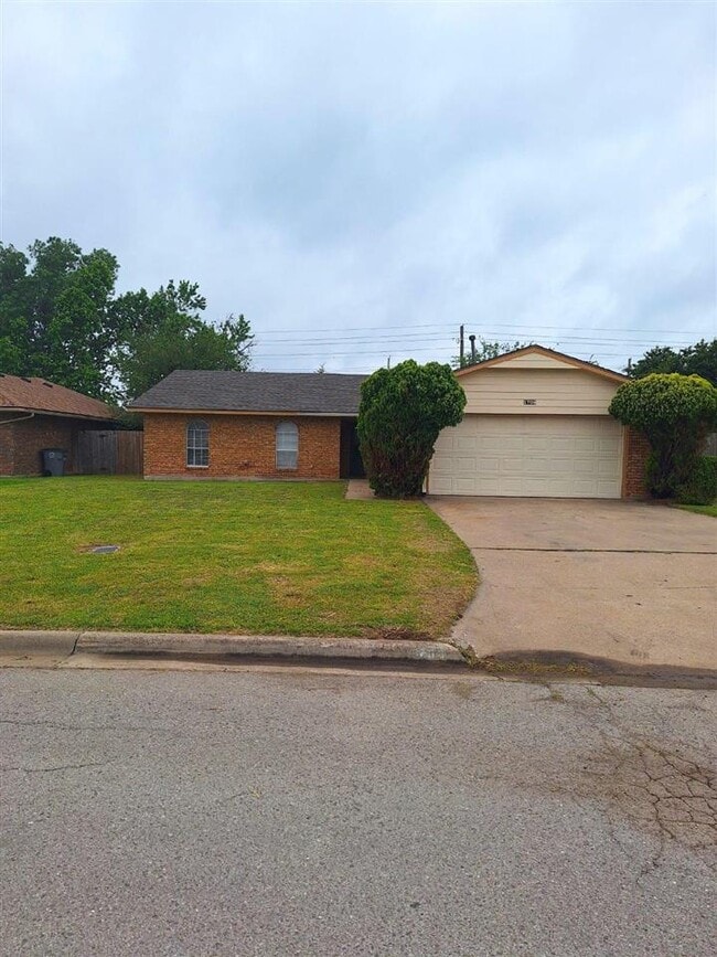 Primary Photo - 1708 NW Gray Warr Pl