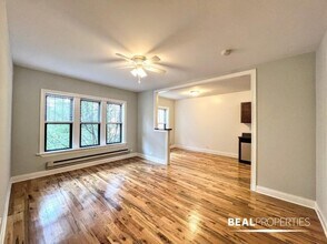 Building Photo - 1 bedroom in CHICAGO IL 60657