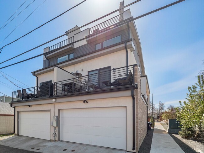 Building Photo - 3840 Eliot St