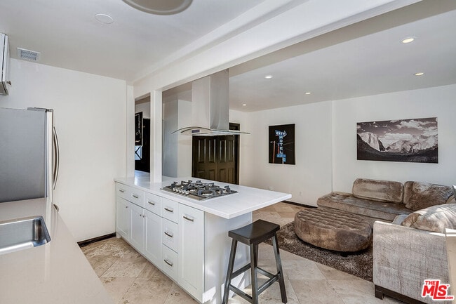 Building Photo - 4930 Strohm Ave