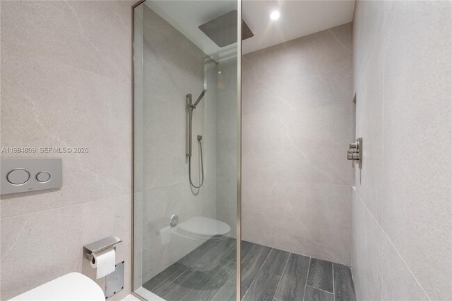 Building Photo - 255 Galen Dr