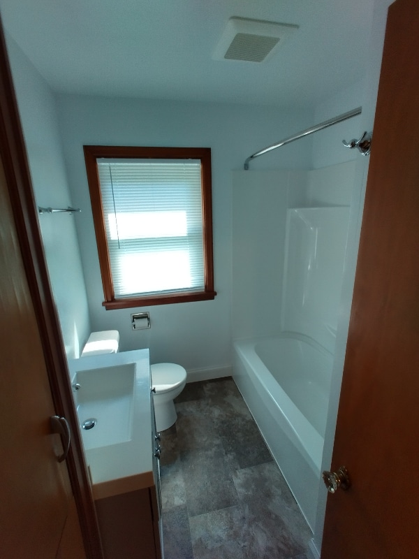 Building Photo - 813 S Prairie Ave