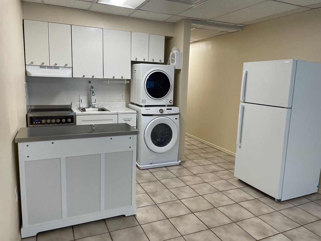 Building Photo - 5712 Padre Blvd