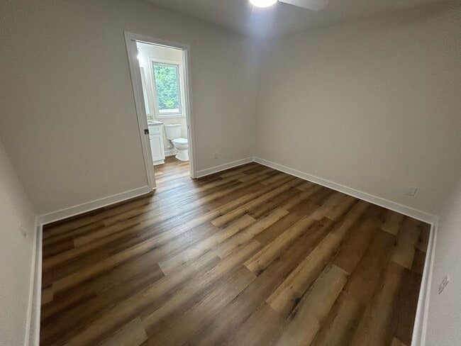 Building Photo - NOW LEASING FOR AUGUST 2026!