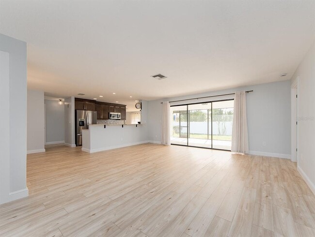 Building Photo - 110 17th St