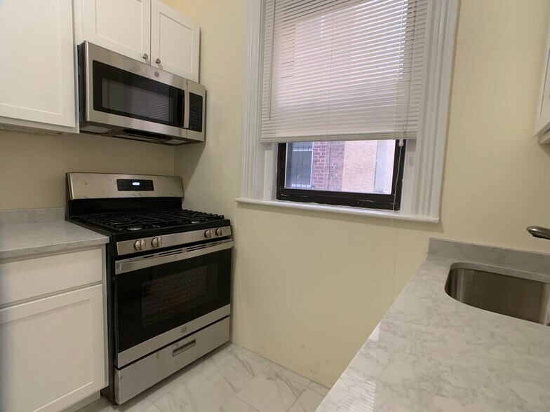 Building Photo - 23 St Lukes Rd