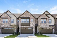 Building Photo - 5460 Sandstone Dr