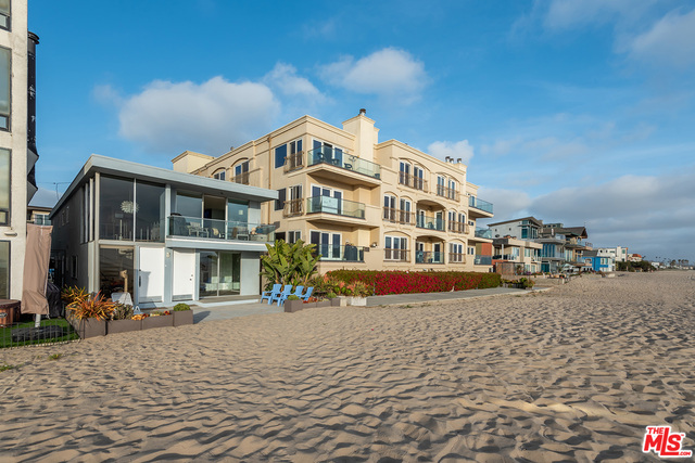 Building Photo - 6307 Ocean Front Walk