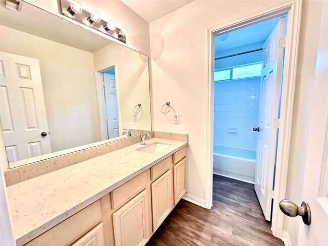 Building Photo - 25311 Clover Ranch Dr