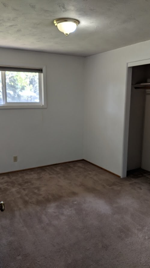 Building Photo - Spacious 4bed/2bath in desirable Pleasant ...