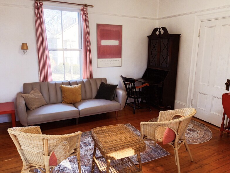 Building Photo - 53 Crescent Ave