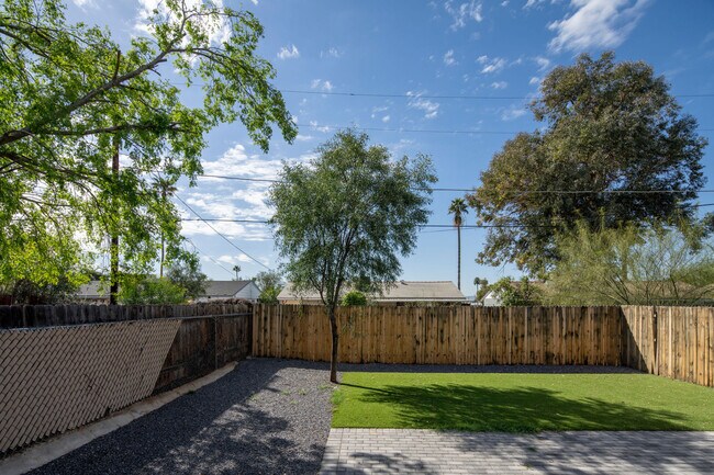 Building Photo - Hubbell