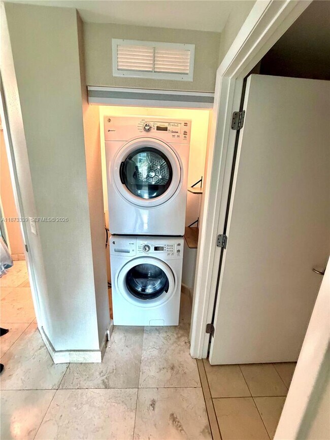 Building Photo - 3131 NE 188th St