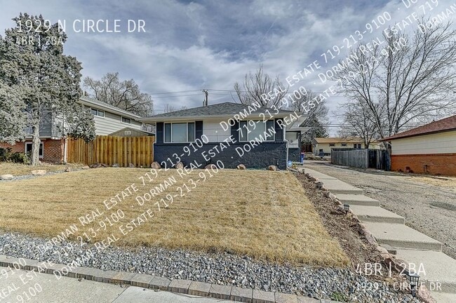 Primary Photo - 1929 N Circle Dr