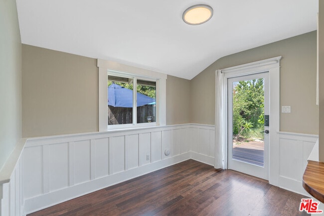 Building Photo - 4609 W 17th St