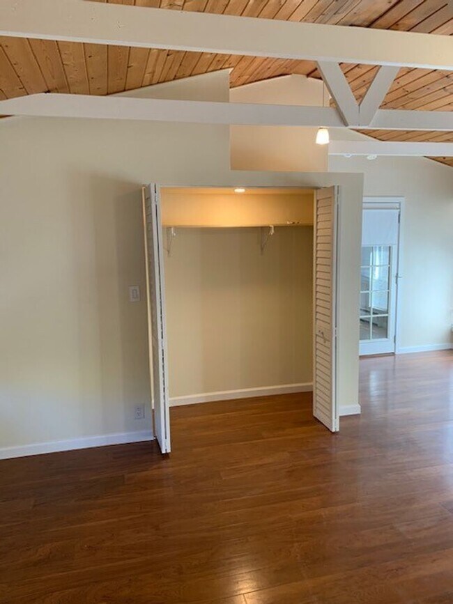 Building Photo - 7725 W Zayante Rd