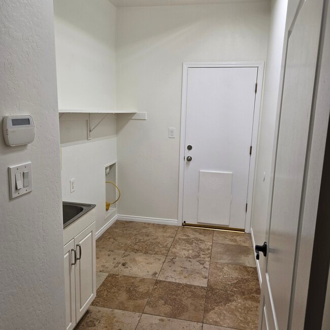 Building Photo - 12008 Sandy River Ct