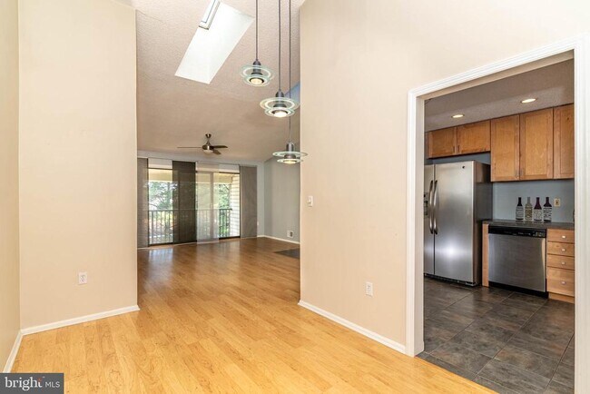 Building Photo - 22 Rickard Ct