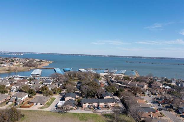 Building Photo - 5742 Marina Dr