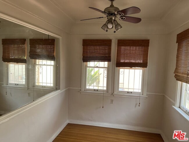 Building Photo - 4238 Sutro Ave