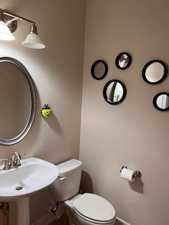 Powder bath - 13204 Hymeadow Cir