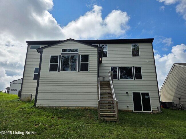 Building Photo - 108 Strawberry Fld Dr