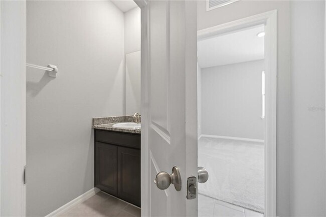 Building Photo - 5719 Woodland Sage Dr