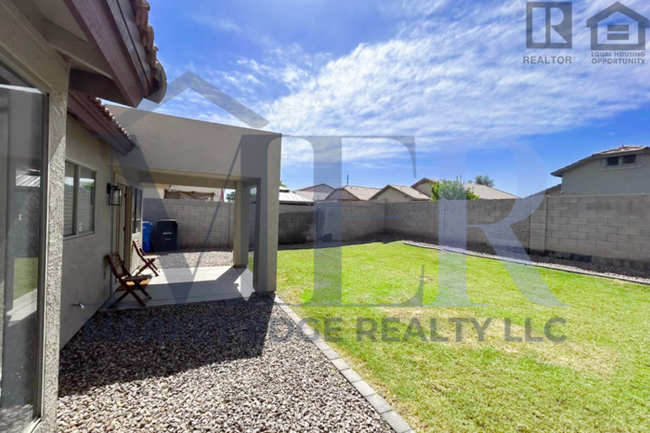 Building Photo - 3Bed/2Bath Furnished Home 2 Car Gar - 19th...