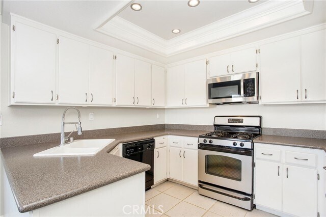 Building Photo - 26211 Las Flores