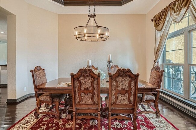 Building Photo - 15207 Nightingale Ln