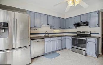 Building Photo - 5205 Cannes Ct