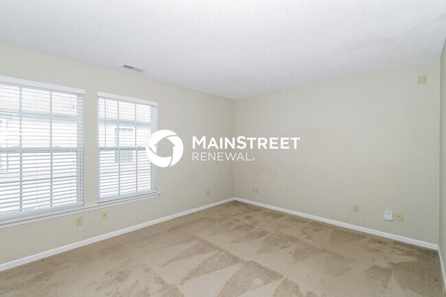 Building Photo - 4 Bedroom Pet-Friendly Home in Franklin, I...