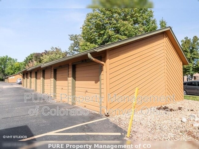 Building Photo - 3275 S Ammons St