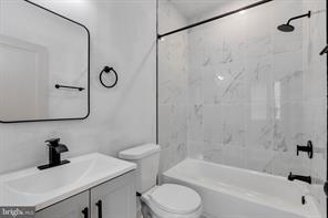 Building Photo - 3962 Parrish St