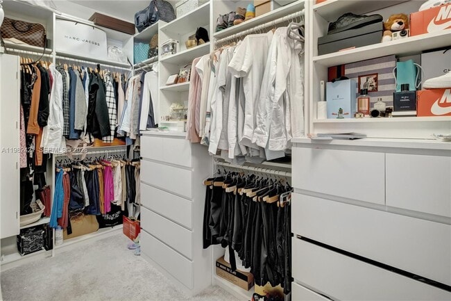 Building Photo - 6630 NW 104th Path