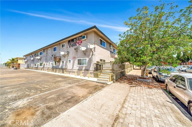 Building Photo - 6735 Elmer Ave