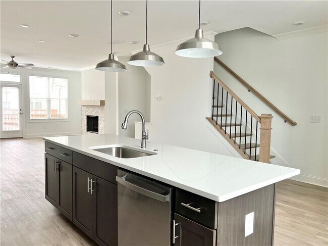 Building Photo - 1651 Wellborn Walk