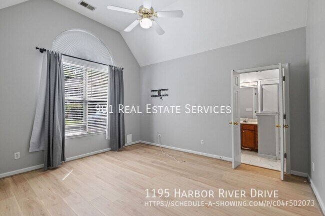 Building Photo - 1195 Harbor River Dr