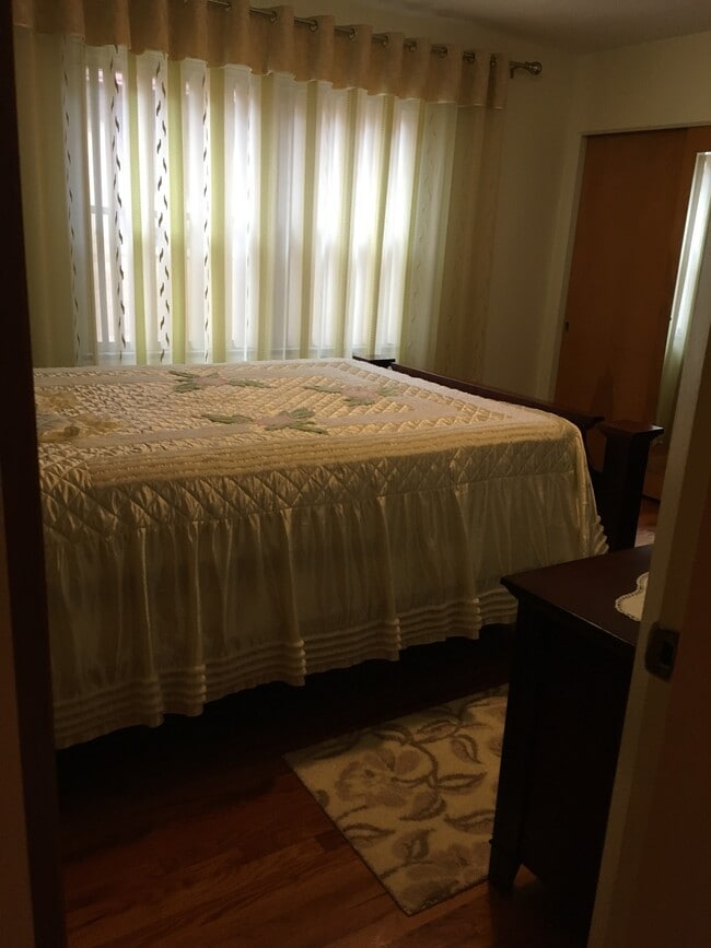 Building Photo - 3700 January Ave